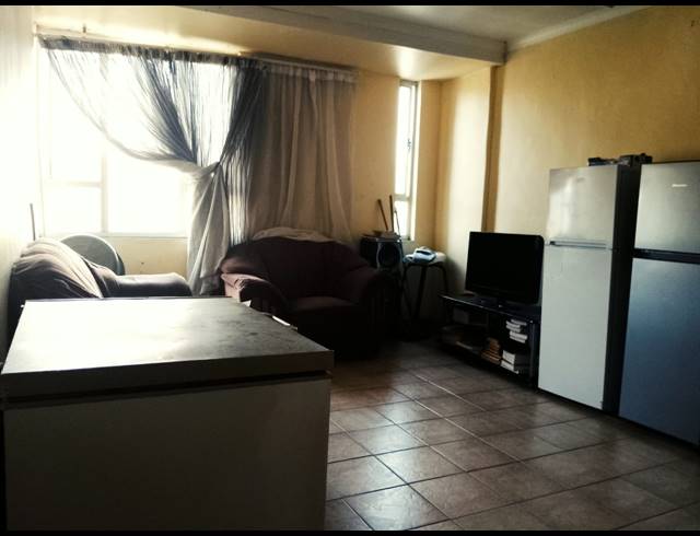 3 BEDROOM APARTMENT FOR SALE IN OVERPORT